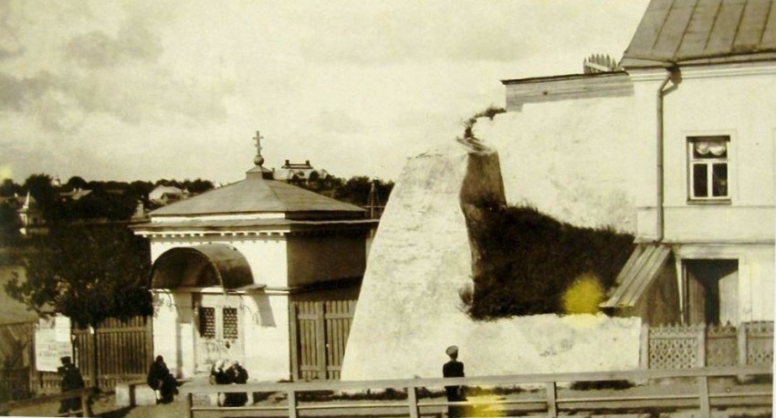 Псков. Часовня Власия. архивная фотография, Фото с сайта http://www.chirski-krynica.ru/publ/utrachennye_cerkvi_goroda_pskova/1-1-0-48