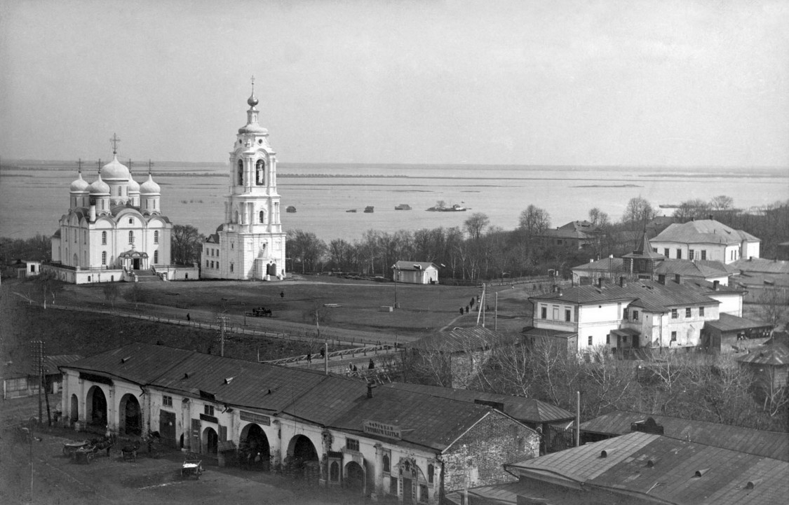 Собор Рождества Пресвятой Богородицы, Муром (Муромский район и г. Муром, Владимирская область). архивная фотография, Фото 1906-1908 год.фотограф Микутский (возможно Сажин) с сайта http://book33.ru/wp-content/uploads/2012/12/Богородицкий-собор-в-Муроме.jpg
