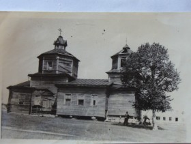 Лебедино. Церковь Троицы Живоначальной (старая)