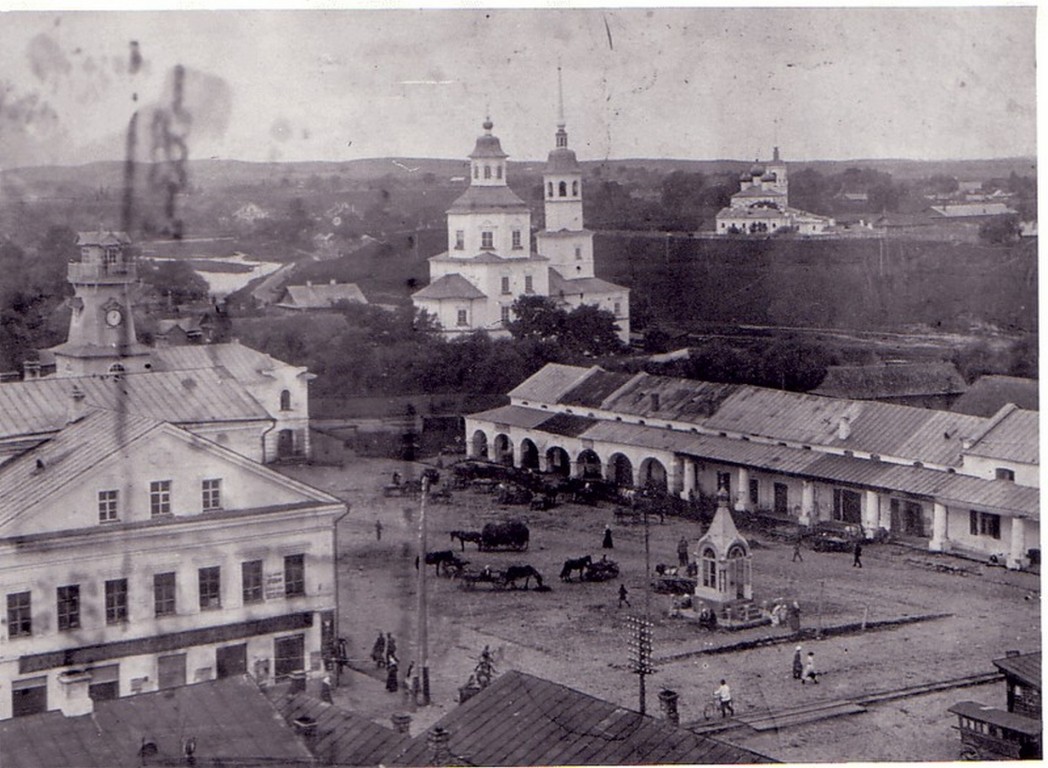 Часовня Александра Невского на Вознесенской площади, Великие Луки (Великолукский район и г. Великие Луки, Псковская область). архивная фотография, фото 1884—1900 с сайта http://lukigrad.ru/res/albums/drevniygorod/70.jpg