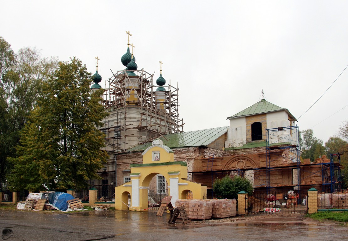 Церковь Преображения Господня, Николо-Шанга (Шарьинский район, Костромская область). фасады