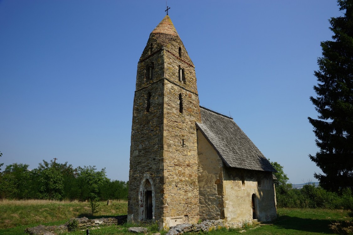 Церковь Успения Пресвятой Богородицы, Стрей (Хунедоара, Румыния). фасады