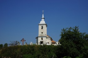 Лудештий-де-Жос. Церковь Михаила и Гавриила Архангелов