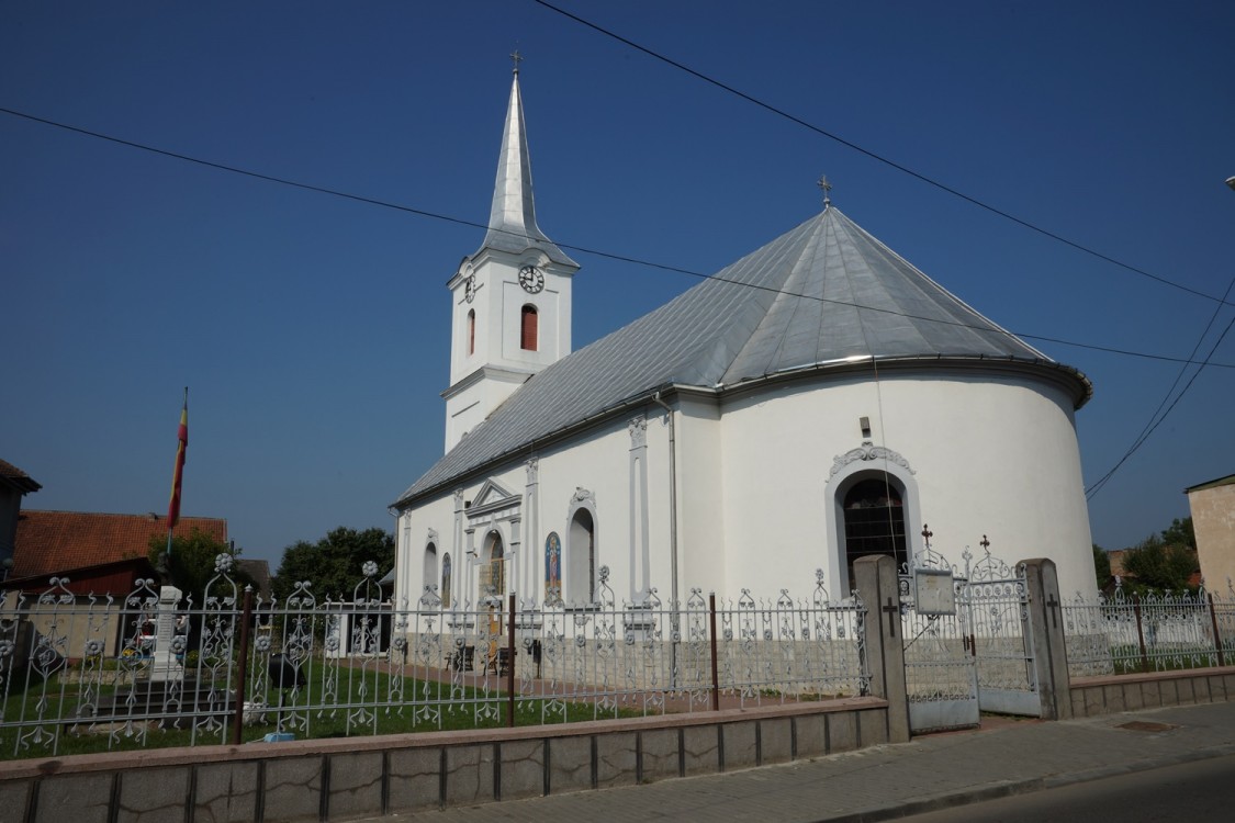 Церковь Николая Чудотворца, Хацег (Хунедоара, Румыния). фасады