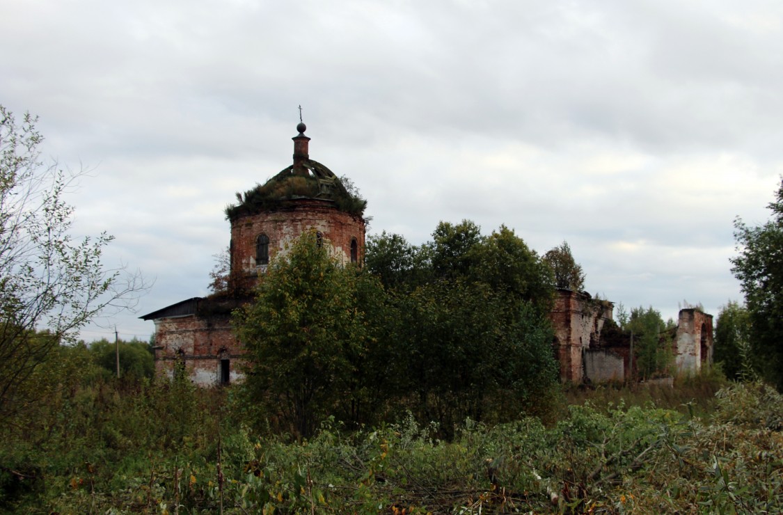 Николо-Полома, село. Церковь Николая Чудотворца. фасады