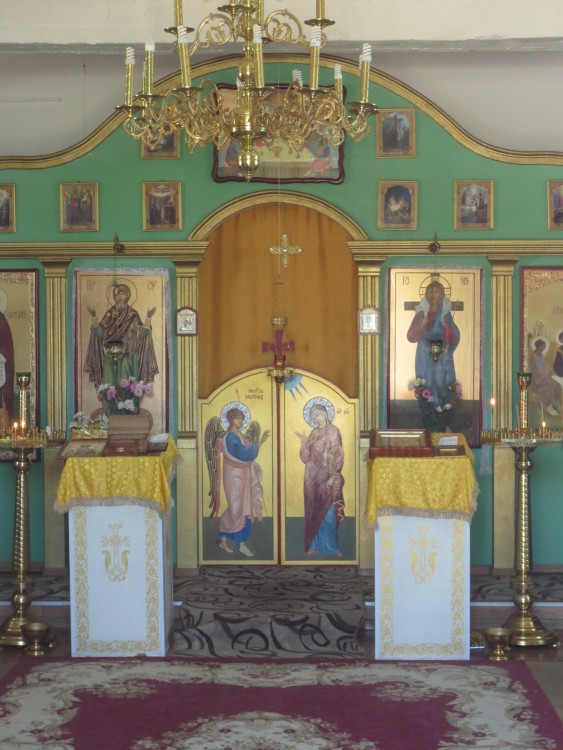 Церковь Троицы Живоначальной, Береговое (Феодосия, город, Республика Крым). интерьер и убранство
