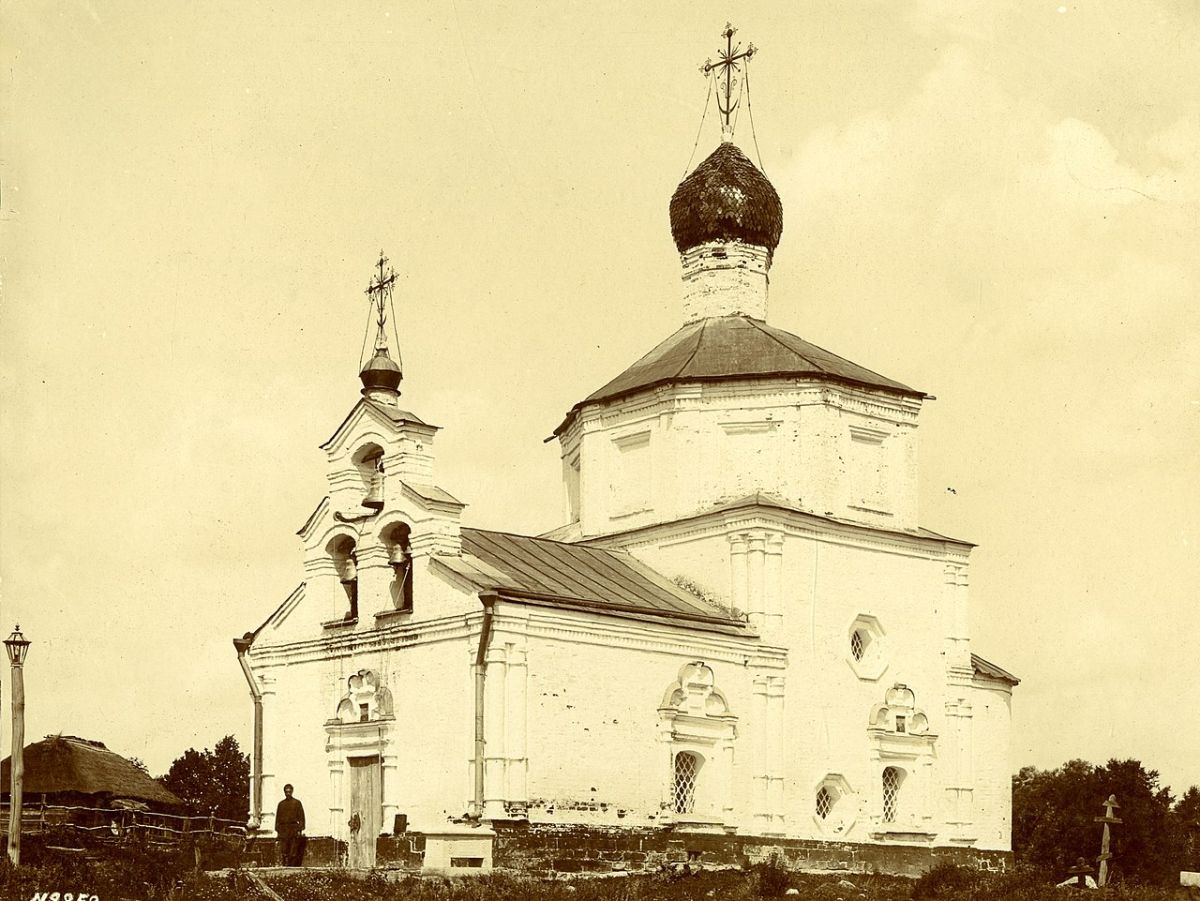 Церковь Преображения Господня (старая), Чудиново (Спас-Чудиново) (Чеховский городской округ, Московская область). архивная фотография, Фотография храма, выполненная в 1899-1901 гг. Из собраний Музея архитектуры им А. В. Щусева в Москве.