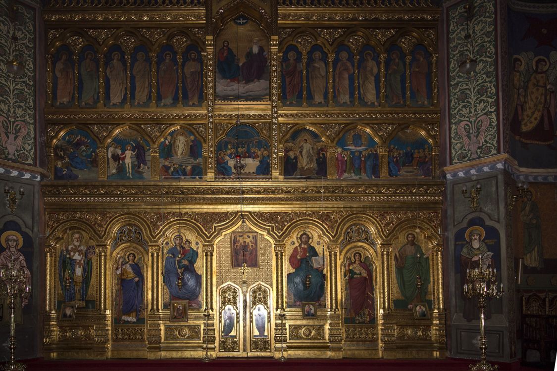 Кафедральный собор Троицы Живоначальной, Сибиу (Сибиу, Румыния). интерьер и убранство, Иконостас