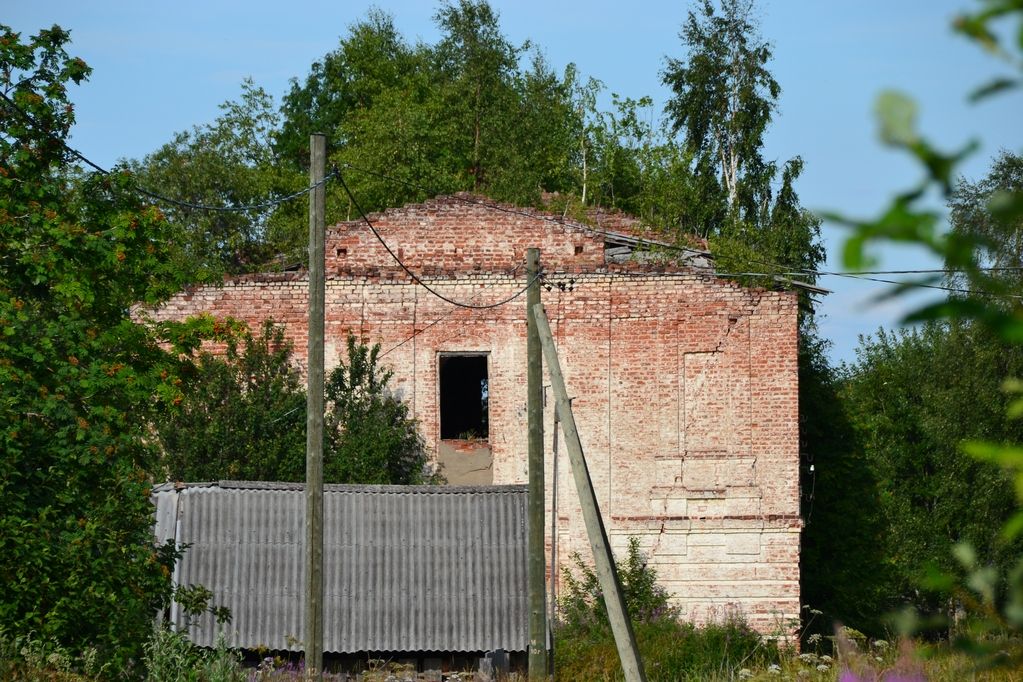 Данилов Починок. Церковь Введения во храм Пресвятой Богородицы. фасады