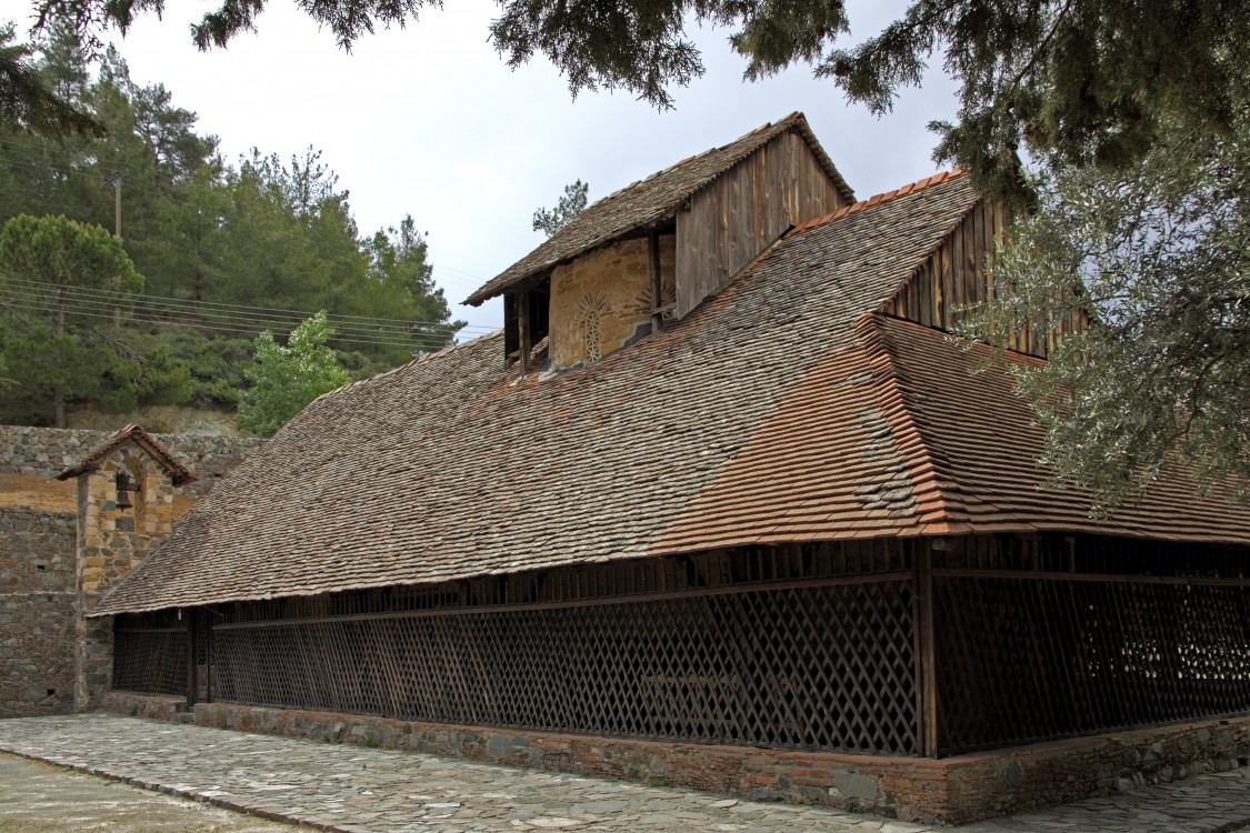 Церковь Пресвятой Богородицы Арака, Лагудера (Никосия, Кипр). фасады