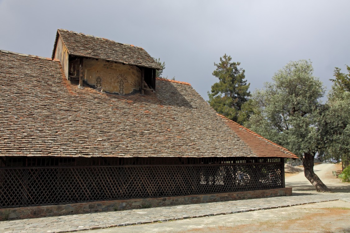 Церковь Пресвятой Богородицы Арака, Лагудера (Никосия, Кипр). фасады