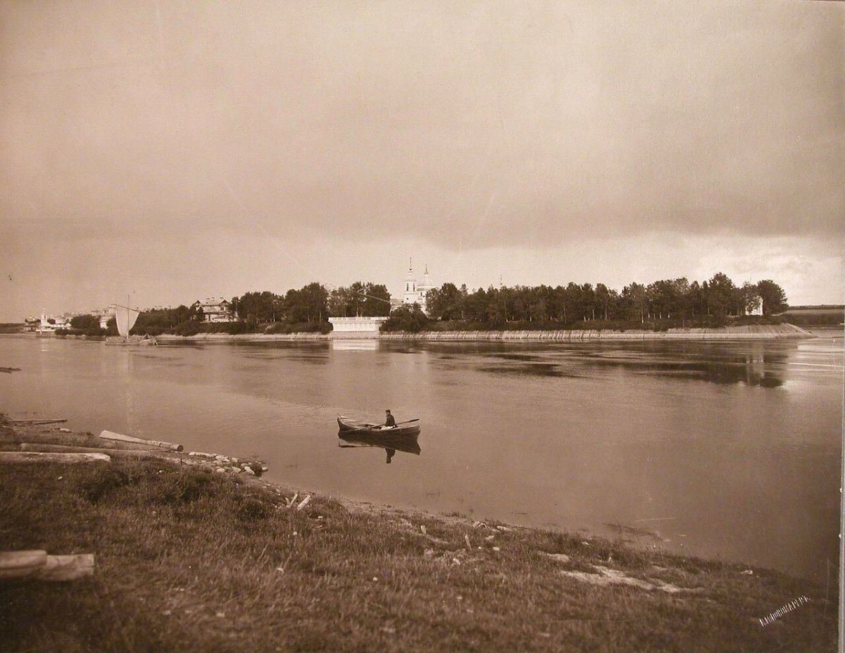 Октября, остров (Успенский остров). Церковь Успения Пресвятой Богородицы. архивная фотография, Фотография, выполненная в нач. ХХ в. (1909 г.?).