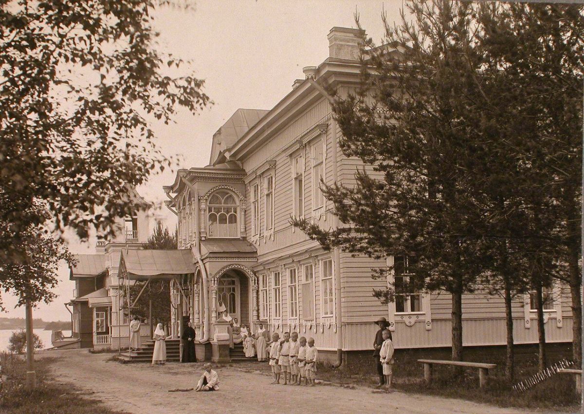 Октября, остров (Успенский остров). Церковь Успения Пресвятой Богородицы. архивная фотография, Фотоснимок, выполненный в нач. ХХ века (1909 г.?)