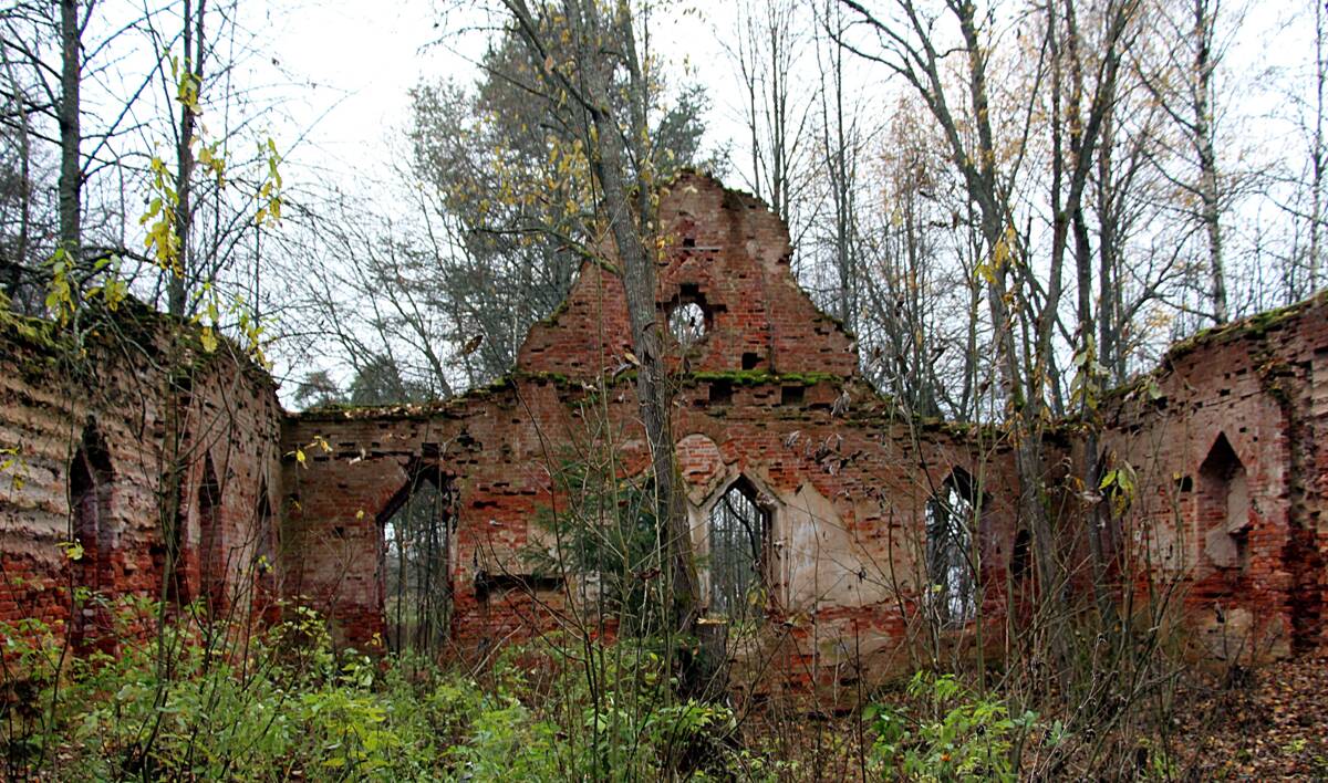 Церковь Успения Пресвятой Богородицы, Октября, остров (Успенский остров) (Волховский район, Ленинградская область). архитектурные детали