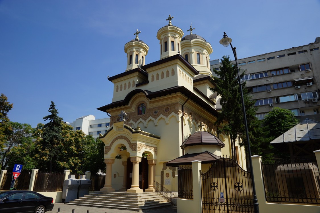 Церковь Варвары великомученицы, Бухарест, Сектор 1 (Бухарест, Румыния). фасады