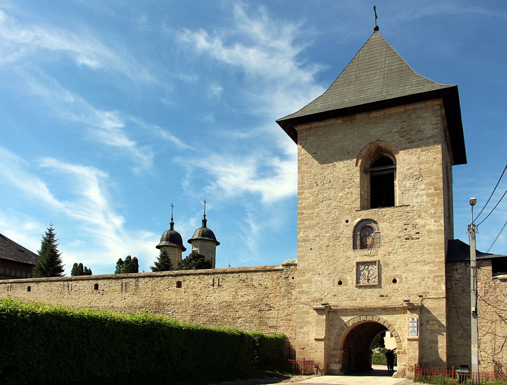Петропавловский монастырь, Яссы (Яссы, Румыния). фасады