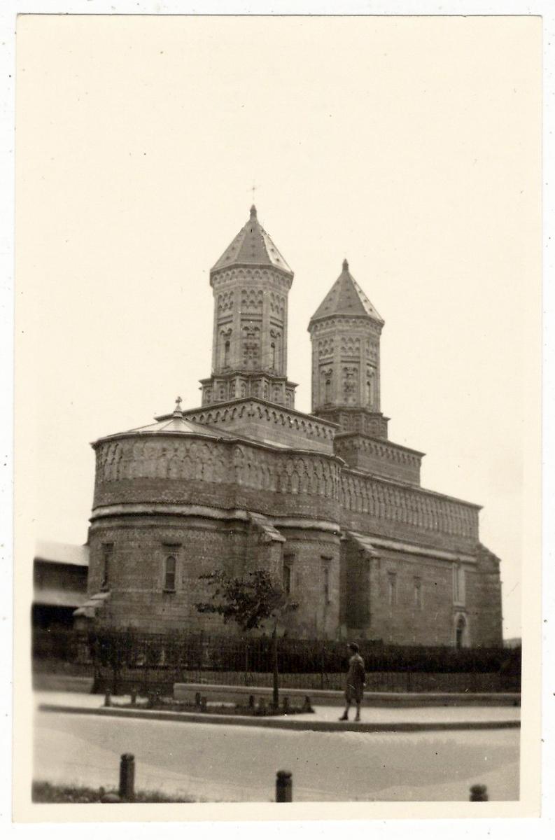 Фото 1941 г. с аукциона e-bay.de Михаил Мещанинов, архивная фотография. Ясский Трёхсвятительский монастырь. Церковь Трёх Святителей, Яссы (Яссы, Румыния)