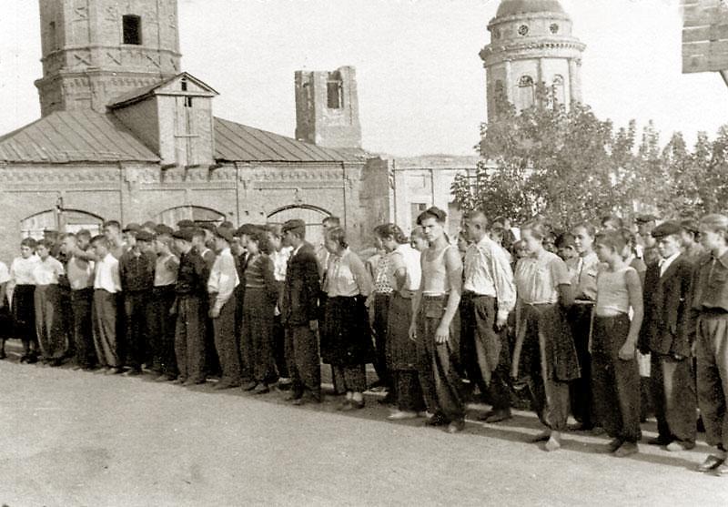Фото 1930-х годов из фондов Острогожского краеведческого музея, архивная фотография. Церковь иконы Божией Матери "Живоносный Источник", Острогожск (Острогожский район, Воронежская область)