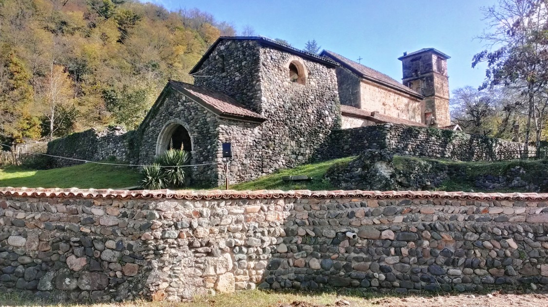 Георгиевский монастырь, Убиси (Имеретия, Грузия). фасады