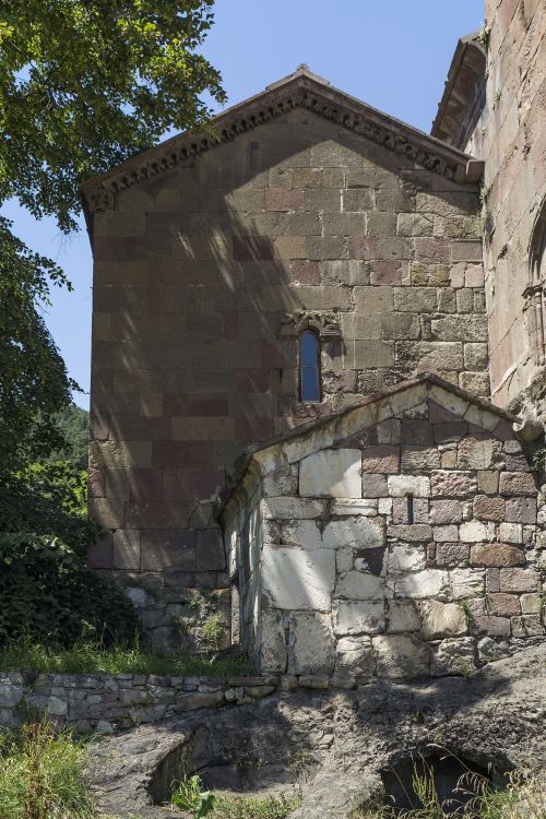 Сапара. Успенский монастырь. Церковь Успения Пресвятой Богородицы. фасады, восточный фасад