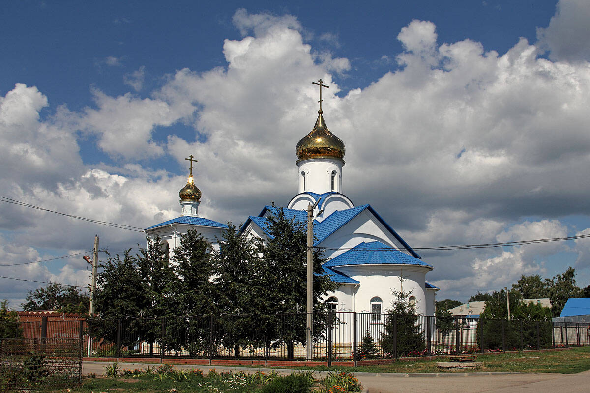 Церковь Покрова Пресвятой Богородицы, Луначарский (Ставропольский район, Самарская область). фасады