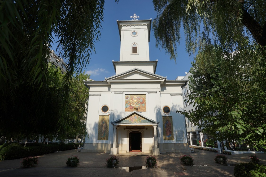 Церковь Илии Пророка, Бухарест, Сектор 4 (Бухарест, Румыния). фасады