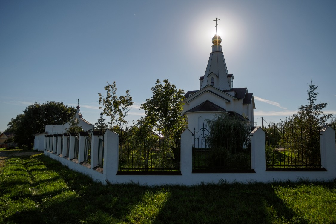 Церковь Тихвинской иконы Божией Матери, Новомойгоры (Серебряно-Прудский городской округ, Московская область). художественные фотографии, Новомойгоры. Церковь Тихвинской иконы Божией Матери.