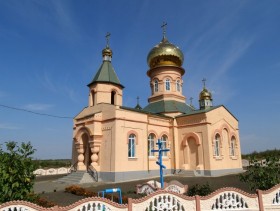 Широколановка. Церковь Рождества Пресвятой Богородицы