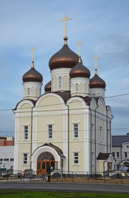 Косино-Ухтомский. Церковь Троицы Живоначальной в Кожухове. фасады