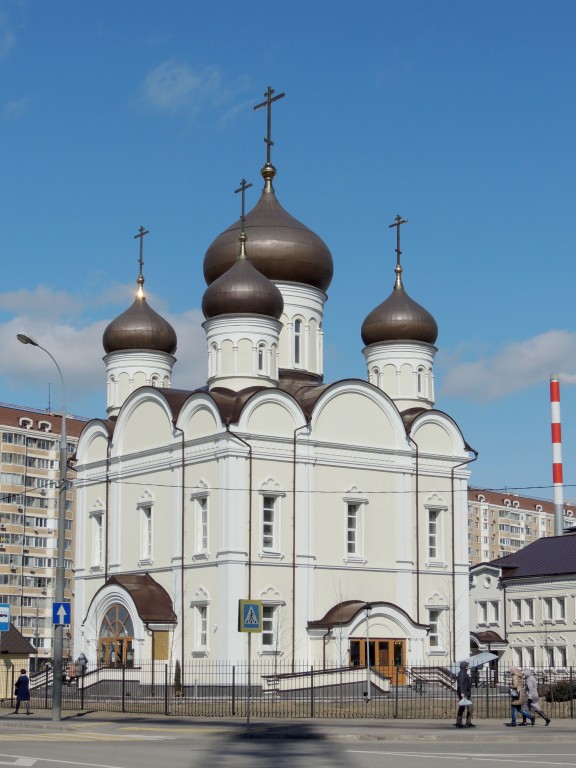 Косино-Ухтомский. Церковь Троицы Живоначальной в Кожухове. фасады