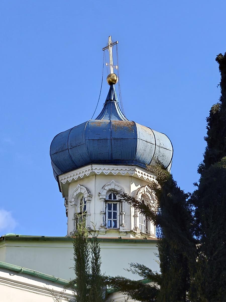 Завершение основного робъема, архитектурные детали. Церковь Александра Невского, Чугуретский район (Тбилиси, город, Грузия)