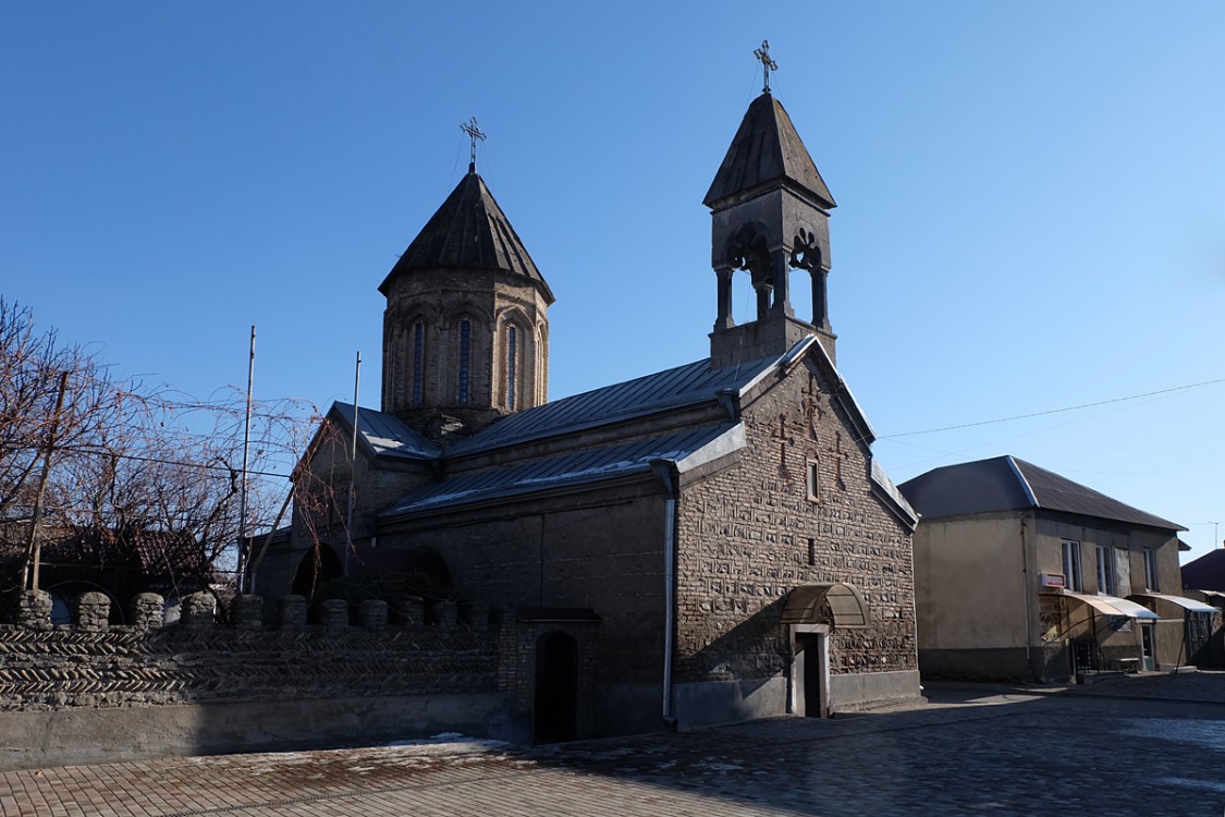Церковь Рождества Пресвятой Богородицы, Цхинвал (Южная Осетия, Прочие страны). фасады, Вид с площади Свободы