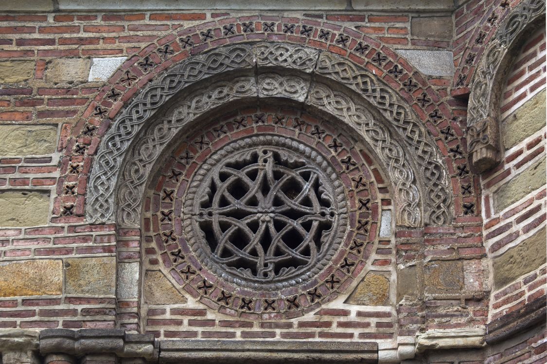 Церковь Стефана архидиакона, Крушевац (Расинский округ, Сербия). архитектурные детали