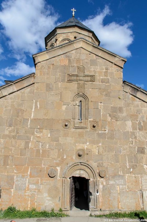 Гергети. Церковь Троицы Живоначальной. фасады