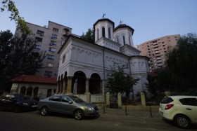 Бухарест, Сектор 5. Церковь Петра и Павла