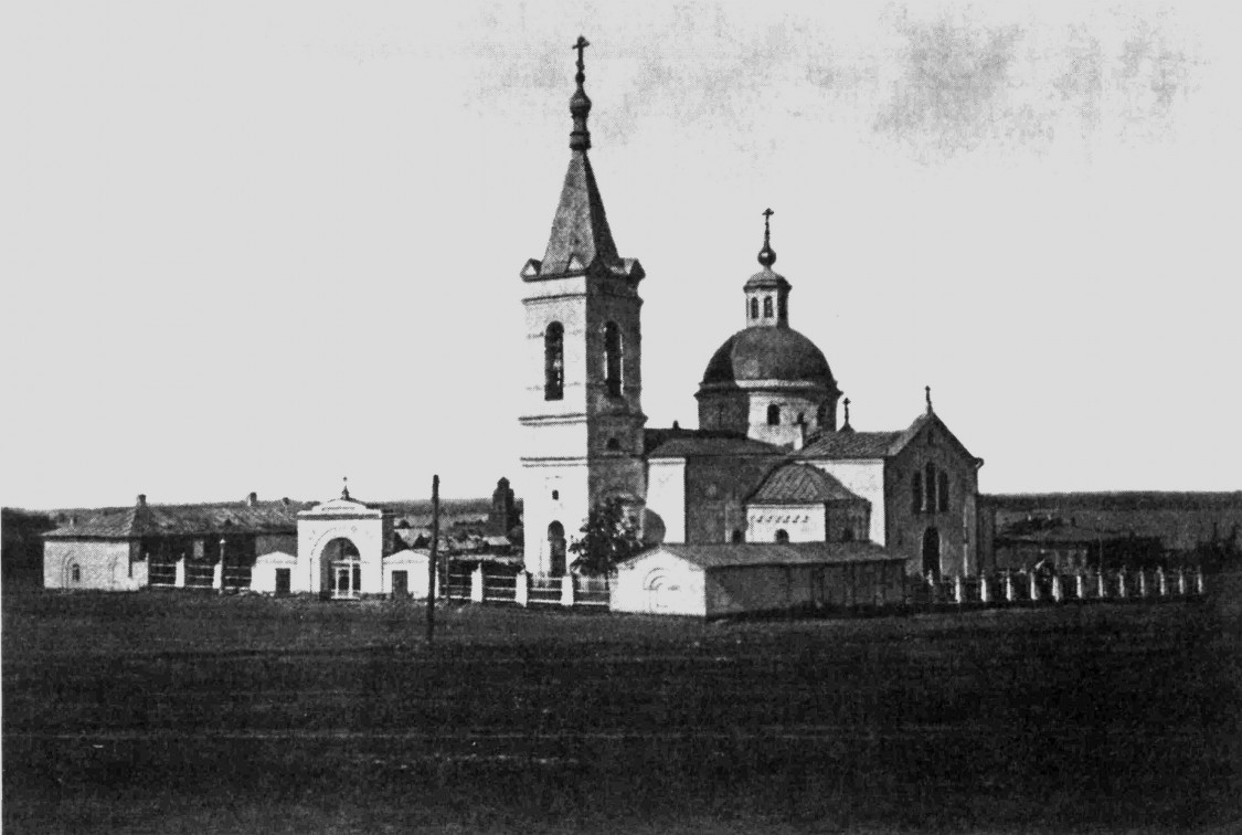 Собор Казанской иконы Божией Матери, Хвалынск (Хвалынский район, Саратовская область). архивная фотография, До перестройки.1890—1899 год с http://oldsaratov.ru/photo/gubernia/18130