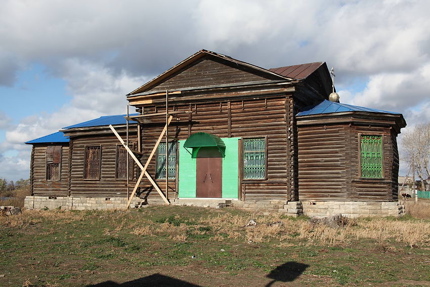 Церковь Петра и Павла, Нижние Караси (Чебаркульский район и г. Чебаркуль, Челябинская область). фасады, Начато восстановление храма