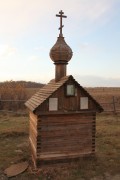 Часовня Симеона Верхотурского, Часовенка у святого источника. Сам источник чуть левее.<br>, Медведево, Чебаркульский район и г. Чебаркуль, Челябинская область