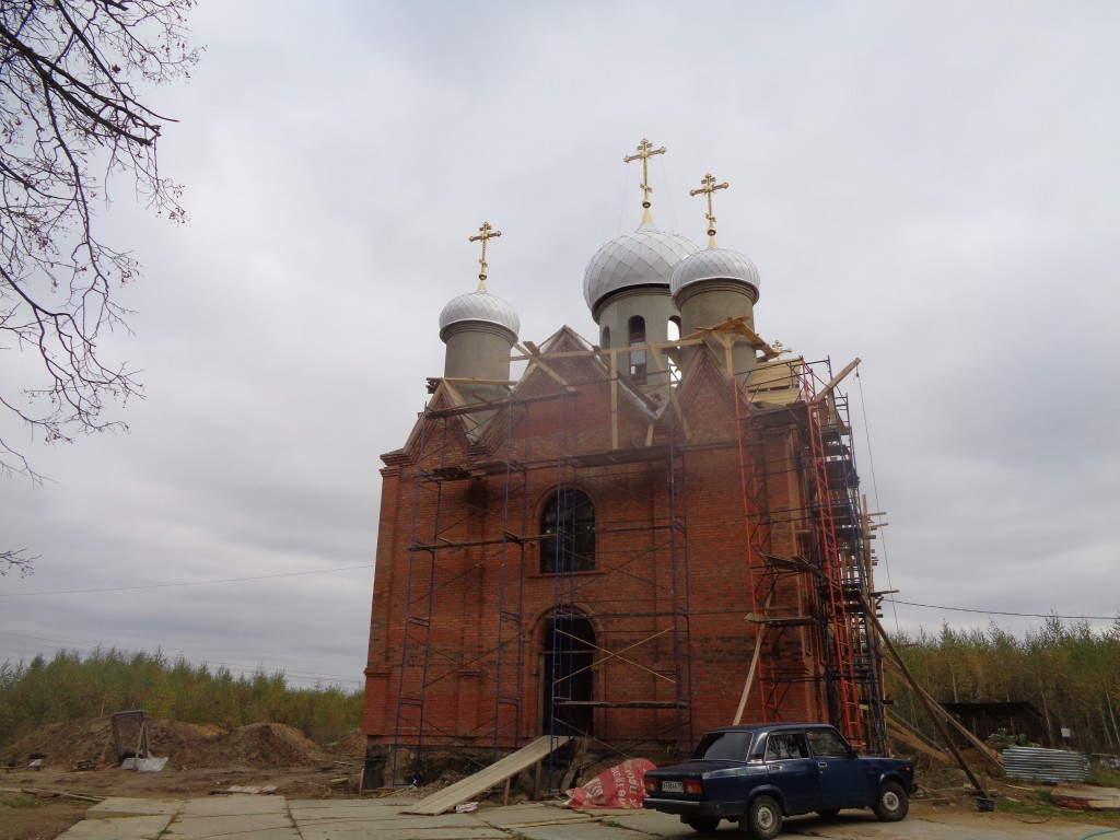 Челюскинский. Церковь Успения Пресвятой Богородицы. документальные фотографии