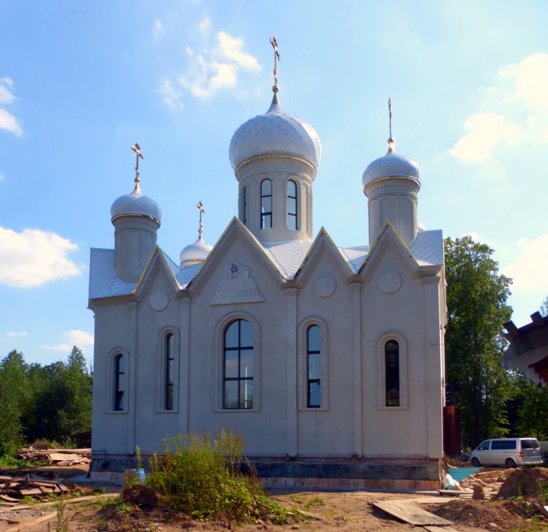 Церковь Успения Пресвятой Богородицы, Челюскинский (Пушкинский район и гг. Ивантеевка, Королёв, Московская область). фасады