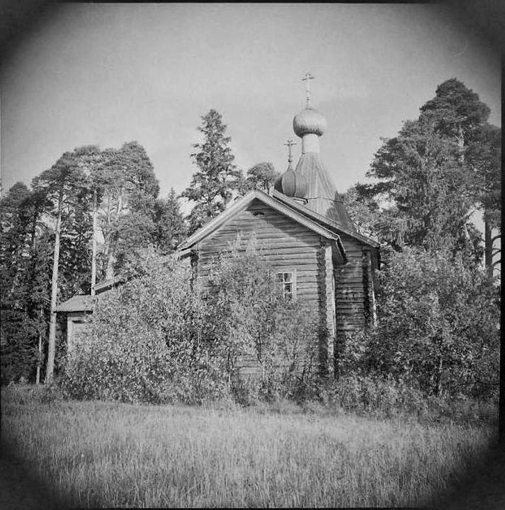Общий вид с запада. Фото Ополовникова А. В. 1946 г. из коллекции ГНИМА. (ГК № 67561349), архивная фотография. Церковь Казанской иконы Божией Матери, Росляково (Пудожский район, Республика Карелия)