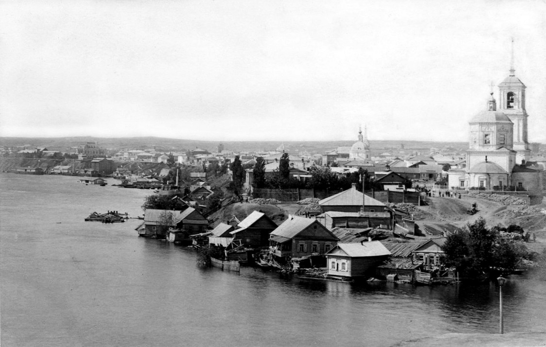 Камышин. Церковь Троицы Живоначальной (старая). архивная фотография, Фотоснимок сделан с дореволюционной фотографии