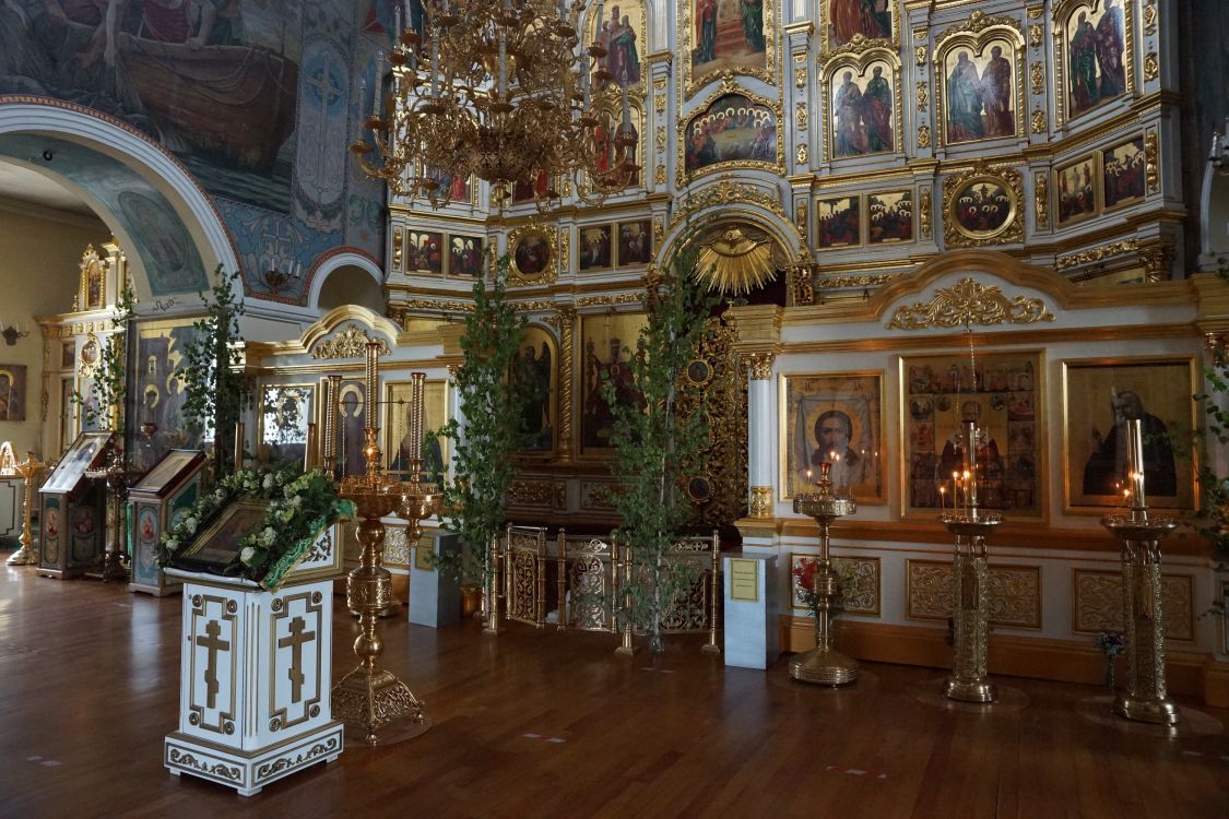 Кафедральный собор Николая Чудотворца, Якутск (Якутск, город, Республика Саха (Якутия)). интерьер и убранство