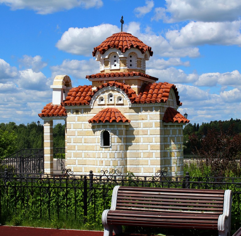 Радонеж (Городок). Часовня Матроны Московской. фасады