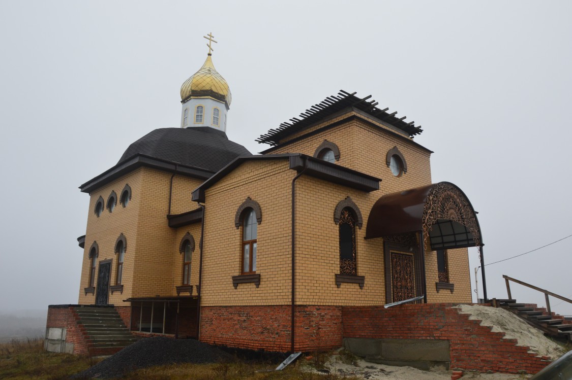 Муравлево. Церковь Луки (Войно-Ясенецкого) (строящаяся). фасады