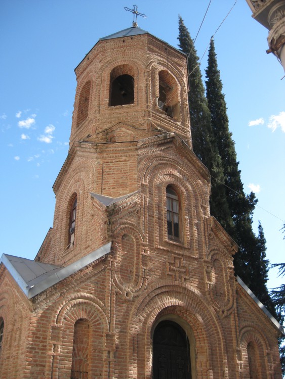Тбилиси. Церковь Спаса Преображения на Мтацминде. фасады