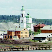 Церковь Троицы Живоначальной, Фрагмент фото С.М. Прокудина-Горского. Лето 1910 года. Источник: www.prokudin-gorskiy.ru/image.php?ID=1029<br>, Сатка, Саткинский район, Челябинская область