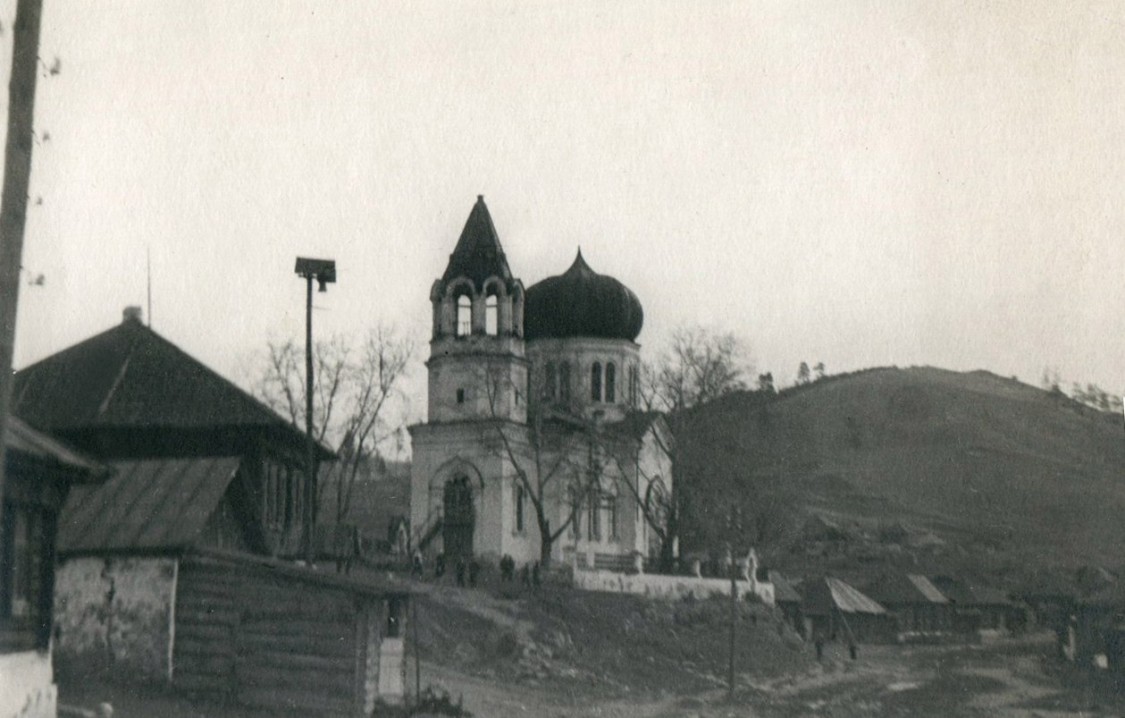 Сыростан. Церковь Воздвижения Креста Господня. архивная фотография, Храм в годы Великой Отечественной войны (из фондов ОГАЧО)