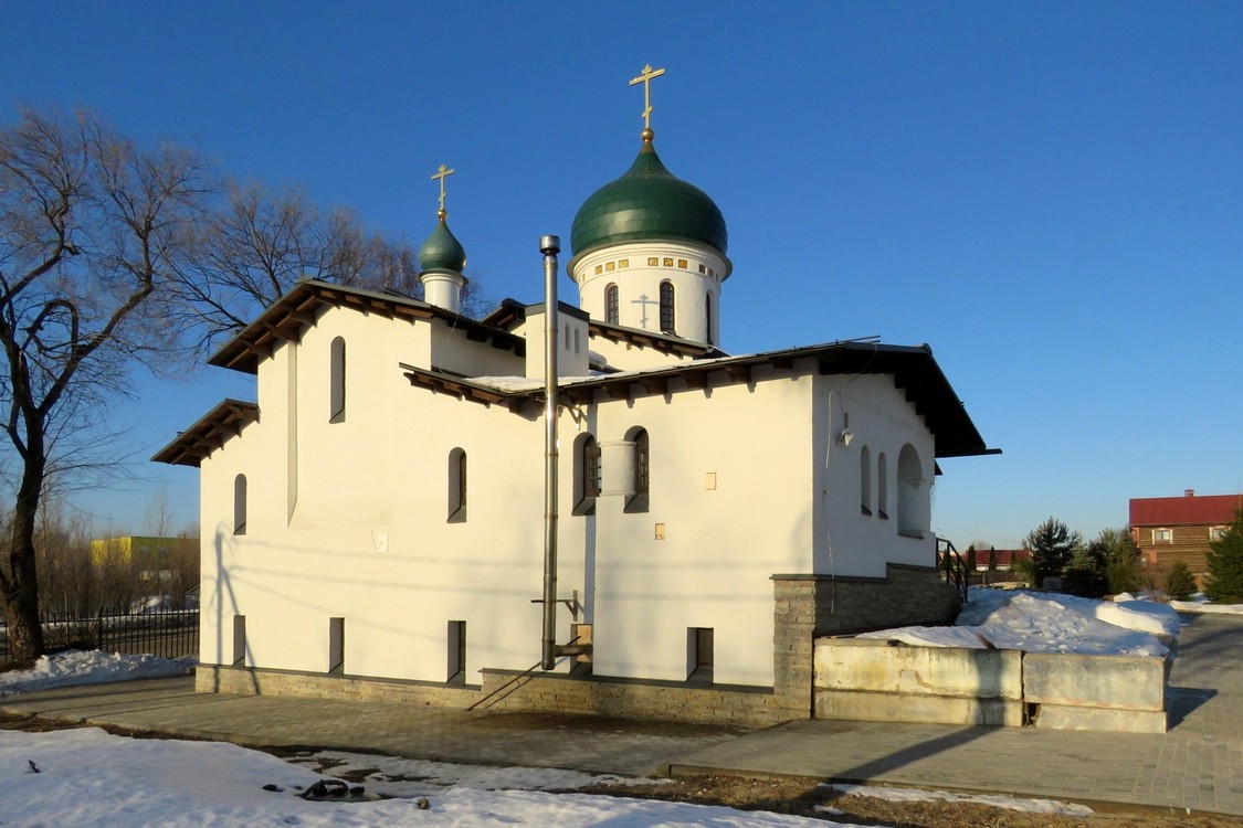 Косино-Ухтомский. Церковь Серафима Саровского в Кожухове. фасады