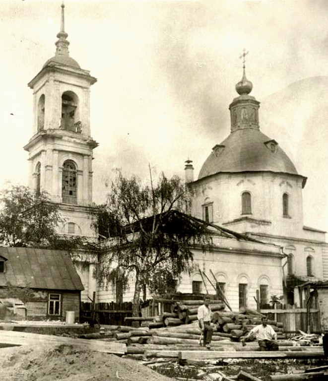 Что в Кречетниках, церковь Усекновения главы Иоанна Предтечи, Арбат (Центральный административный округ (ЦАО), г. Москва). архивная фотография, (год не известен) с сайта http://www.etoretro.ru/